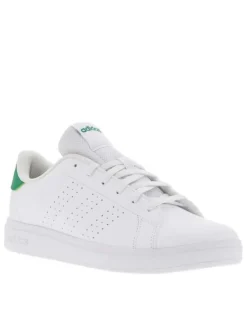 Tennis blanches et vertes à talon plat avec lacets plats et logo perforé