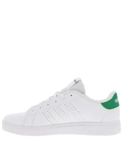 Tennis blanches et vertes à talon plat avec lacets plats et logo perforé