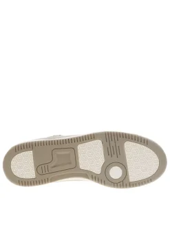 Tennis beiges avec des détails camel à semelle plate et à lacets plats