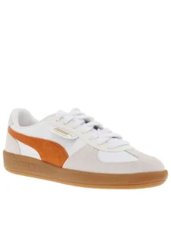 Tennis blanches et oranges avec des empiècements en daim et à lacets plats