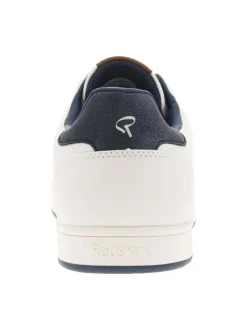 Tennis blanches à talon plat avec la marque en relief et des lacets blancs