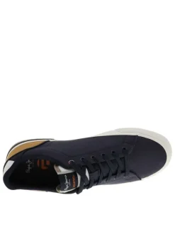 Tennis bleu marine avec un talon plat et des lacets tressés