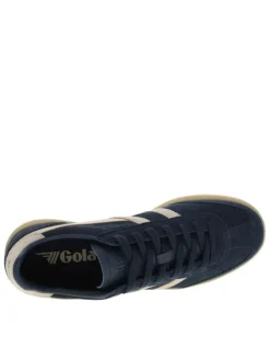 Tennis bleu marine en cuir nubuck avec un talon plat et des lacets