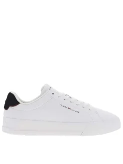 Tennis en cuir blanches avec semelle à talon plat et contrefort contrasté