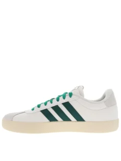 Tennis en cuir blanches et vertes à semelle écrue avec lacets plats verts