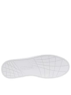 Tennis en cuir blanc à talon plat avec des lacets et un logo brodé