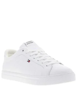 Tennis en cuir blanc à talon plat avec des lacets et un logo brodé