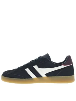 Tennis en cuir bleues marine en daim avec le nom de la marque et à lacets plats