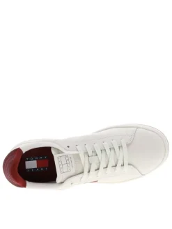 Tennis en cuir ivoire à talon plat avec des lacets et un revêtement en grains