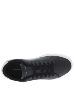 Tennis en cuir marine à talon plat et à lacets plats ton sur ton