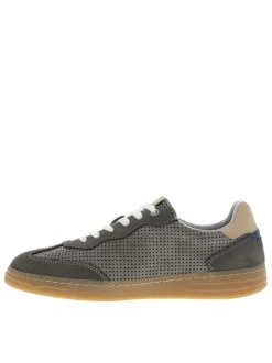 Tennis grises anthracite à petits trous avec de lacets plats blancs