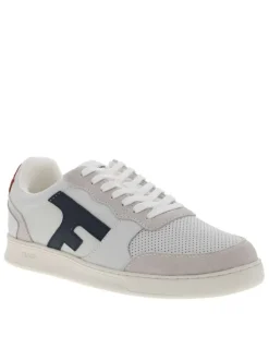 Tennis Hazel en cuir bleu marine à talon plat avec des lacets plats blancs