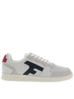 Tennis Hazel en cuir bleu marine à talon plat avec des lacets plats blancs