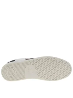 Tennis Hazel en cuir bordeaux à talon plat avec des lacets plats