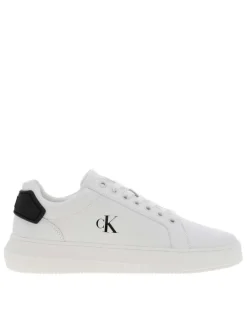 Tennis Malmo en cuir blanches avec semelle à talon plat et à lacets