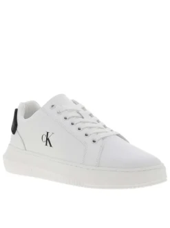 Tennis Malmo en cuir blanches avec semelle à talon plat et à lacets