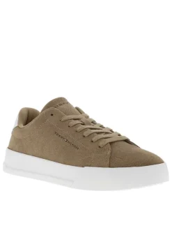 Tennis sable en cuir et doux au toucher avec un talon plateau et des lacets