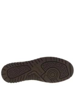 Tennis sable et blanches en cuir à talon plat avec des lacets