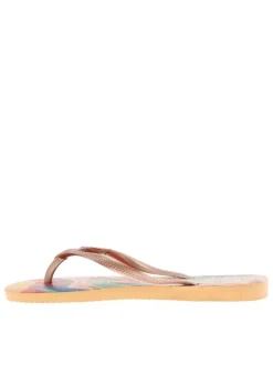 Tongs Slim Tropical saumon avec logo métallique et un imprimé floral