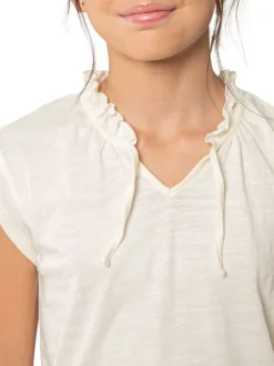 Top en coton écru uni pourvu d'un col v et d'une coupe droite