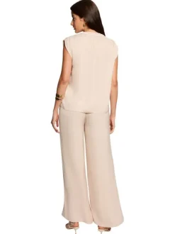 Top beige clair uni chic pourvu d'une coupe droite et d'un col en V