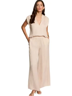 Top beige clair uni chic pourvu d'une coupe droite et d'un col en V