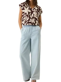 Top brun à motifs pourvu de manches courtes et d'une coupe droite