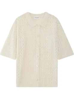 Top écru uni avec une coupe droite et un col à revers avec boutons