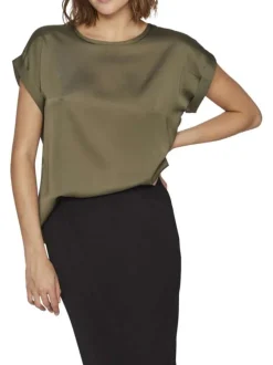 Top kaki imitation satin avec une coupe fluide et un col rond