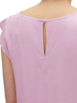 Top lilas uni coupe régular avec un col rond et des volants sur la manches