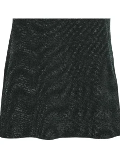 Top noir avec une coupe regular fit un col v et des bretelles
