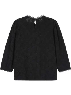 Top noir en dentelle avec une coupe droite et des manches 3/4