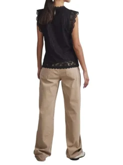 Top noir uni en dentelle avec une coupe droite un col rond et sans manches