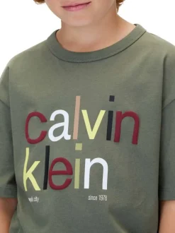 T-shirt en coton kaki uni à col rond avec le nom de la marque imprimé