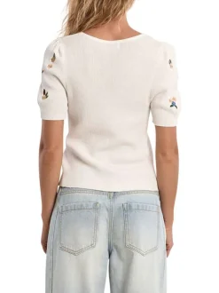 T-shirt blanc à motifs pourvu d'une coupe ajustée et de manches courtes