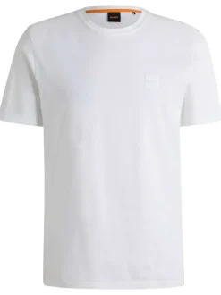 T-shirt blanc uni à coupe droite et à col rond avec un petit patch carré