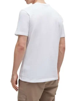 T-shirt blanc uni à coupe droite et à col rond avec un petit patch carré