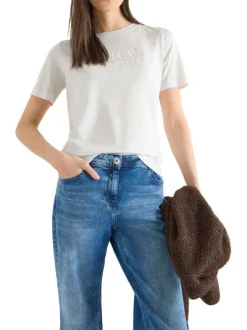T-shirt blanc uni pourvu de manches courtes et d'un col rond