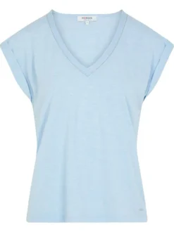 T-shirt bleu ciel uni pourvu d'une coupe droite et d'un col en V