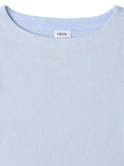 T-shirt bleu clair à rayures pourvu d'une coupe droite et d'un col rond