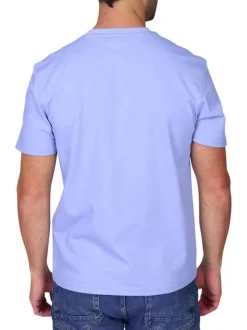 T-shirt bleu uni avec une coupe droite et des manches courtes