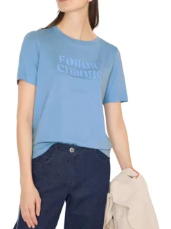 T-shirt bleu uni pourvu de manches courtes et d'un col rond