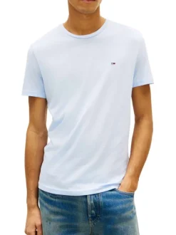 T-shirt ciel uni avec une coupe droite et des manches courtes
