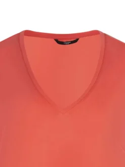 T-shirt corail uni avec une coupe droite fluide et un col v à manches courtes