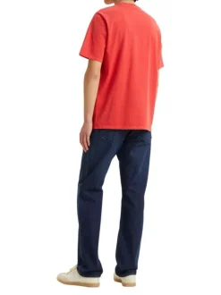 T-shirt coupe regular fit en coton rouge uni à col rond et poche plaquée poitrine