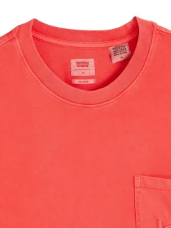 T-shirt coupe regular fit en coton rouge uni à col rond et poche plaquée poitrine