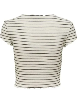 T-shirt écru avec des rayures noires une coupe cropped et un col rond