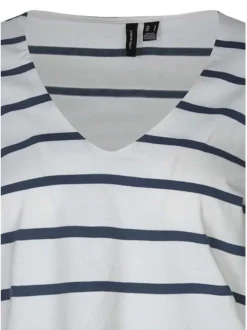 T-shirt écru à rayures avec une coupe droite et des manches longues
