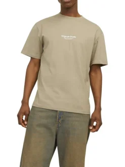 T-shirt en coton beige uni à coupe droite avec une petite écriture à la poitrine