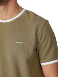 T-shirt en coton biologique kaki uni avec une coupe droite et un col rond